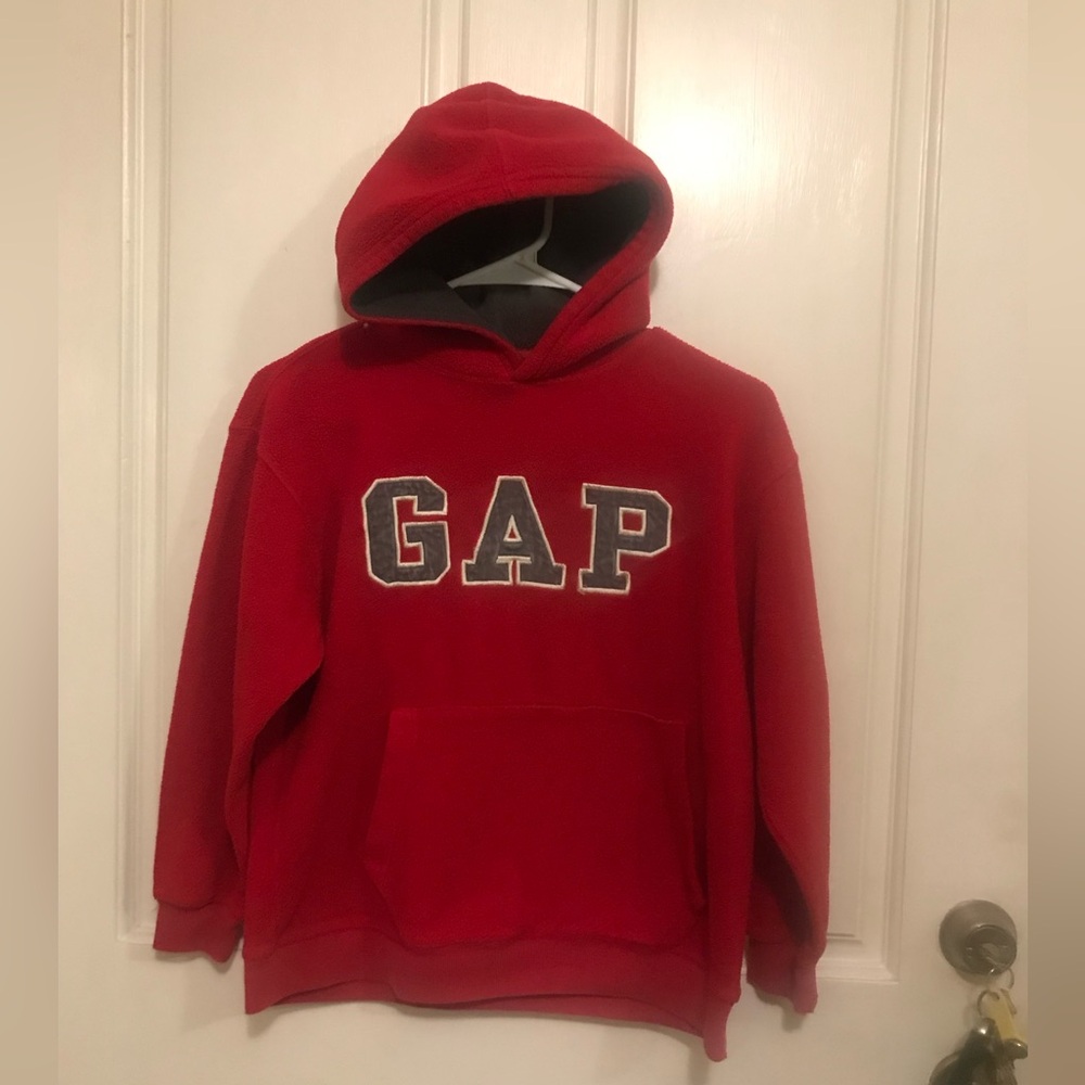 Youth Gap red sweater/hoodie